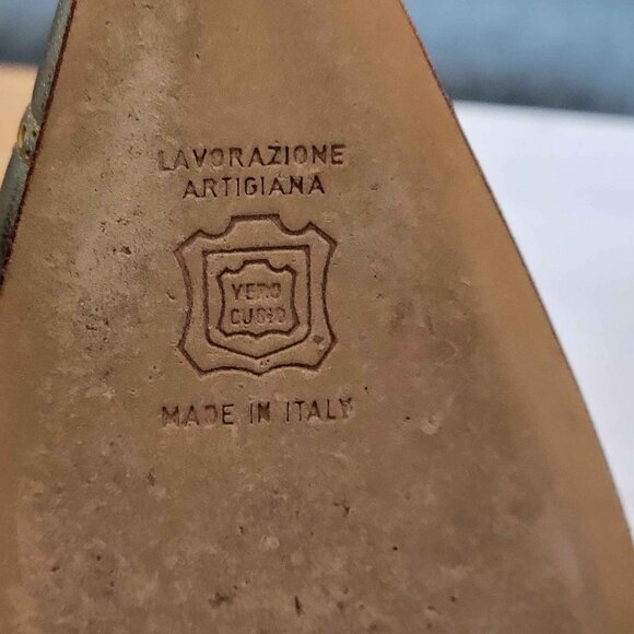 MANOLO BLAHNIK, gold high heels, womens - Picture 4 of 4